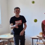 Jonglage coopératif Jonglage coopératif